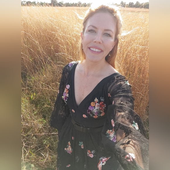 Teuta Matoshi Gown size 6 black floral dress - Picture 7 of 10